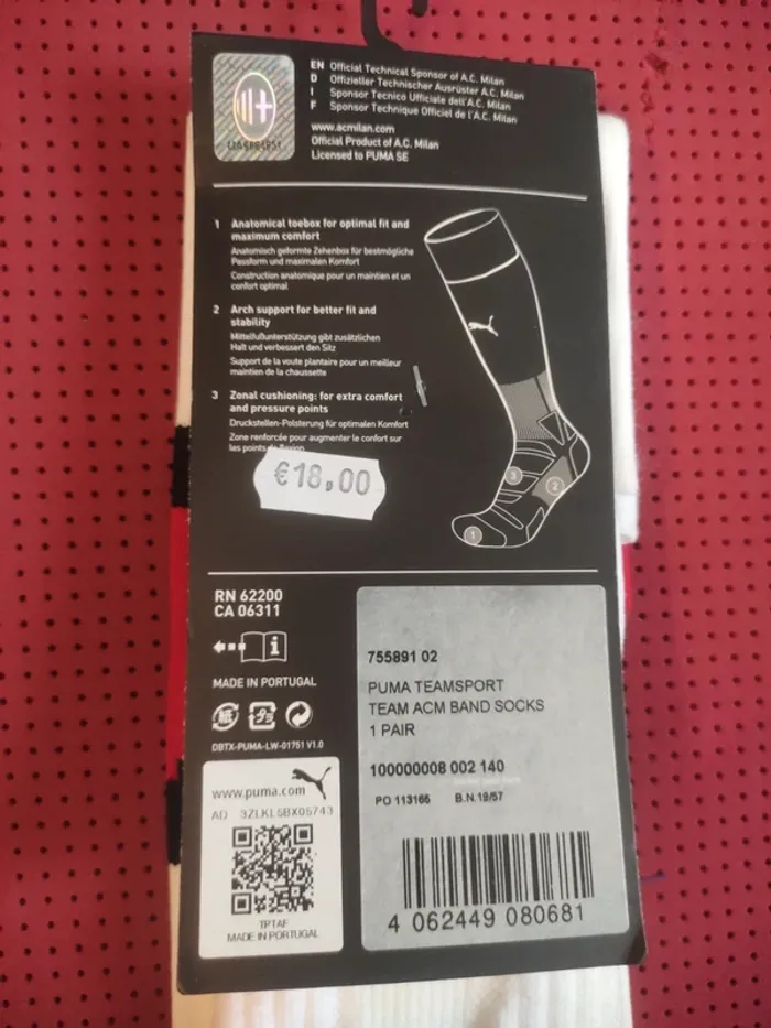 Chaussettes de foot Milan AC, Puma Authentique Officiel taille 31/34, Neuf - photo numéro 7