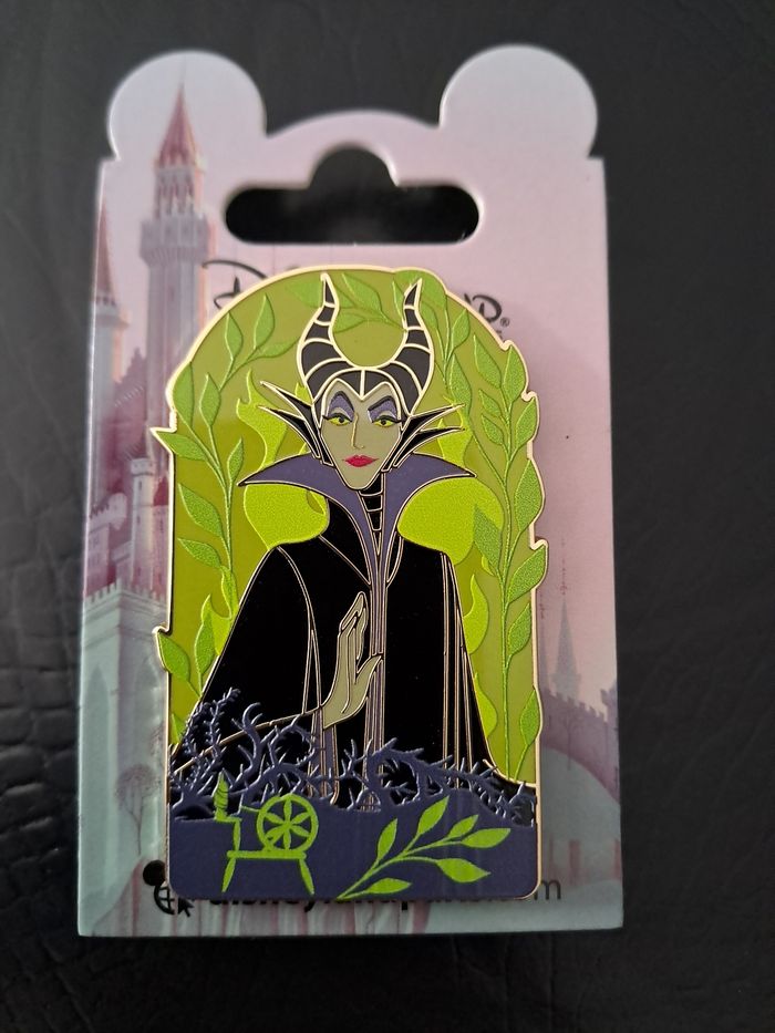 Pin's disney Malefique