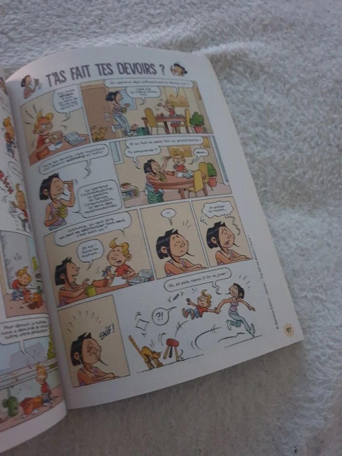 Livre les romans des sorcières 2eme trimestre 2024 neuf - photo numéro 6