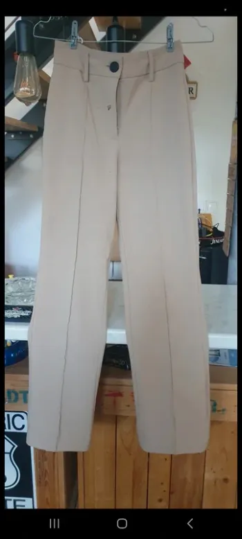 Pantalon jambes larges taille haute