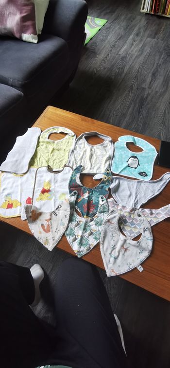 Lot 12 bavoirs 0 18 mois