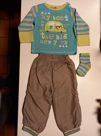 Ensemble pull pantalon chaussettes