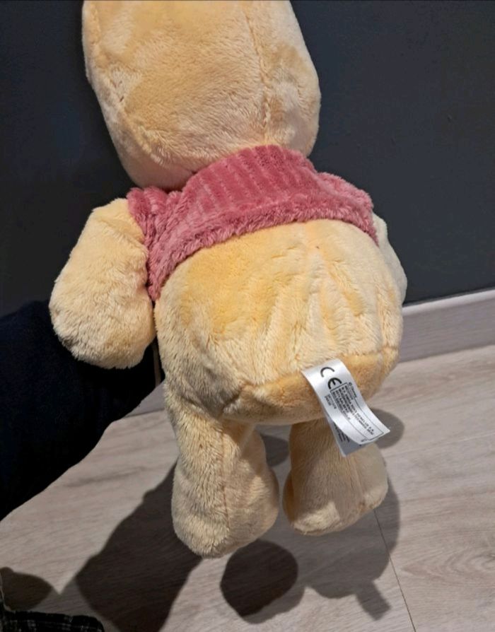 Peluche disney winnie l'ourson doudou - photo numéro 3