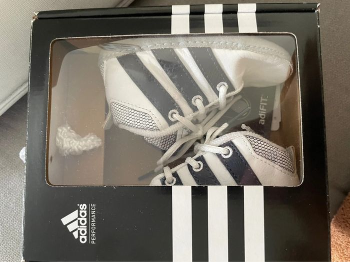 Chaussure bébé Adidas - photo numéro 3