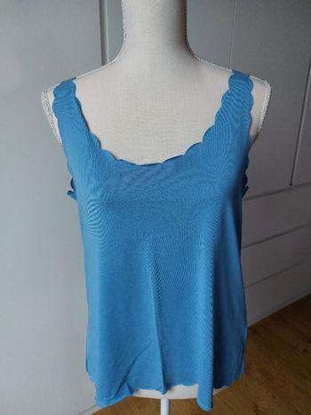 Débardeur bords festonés