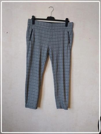 Pantalon type legging Taille 48