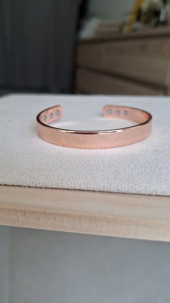 Bracelet en cuivre avec des aimants 15€=1 / 20€=2