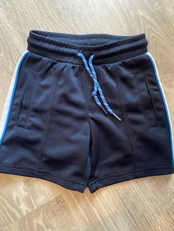 Short sport Kiabi 4 ans
