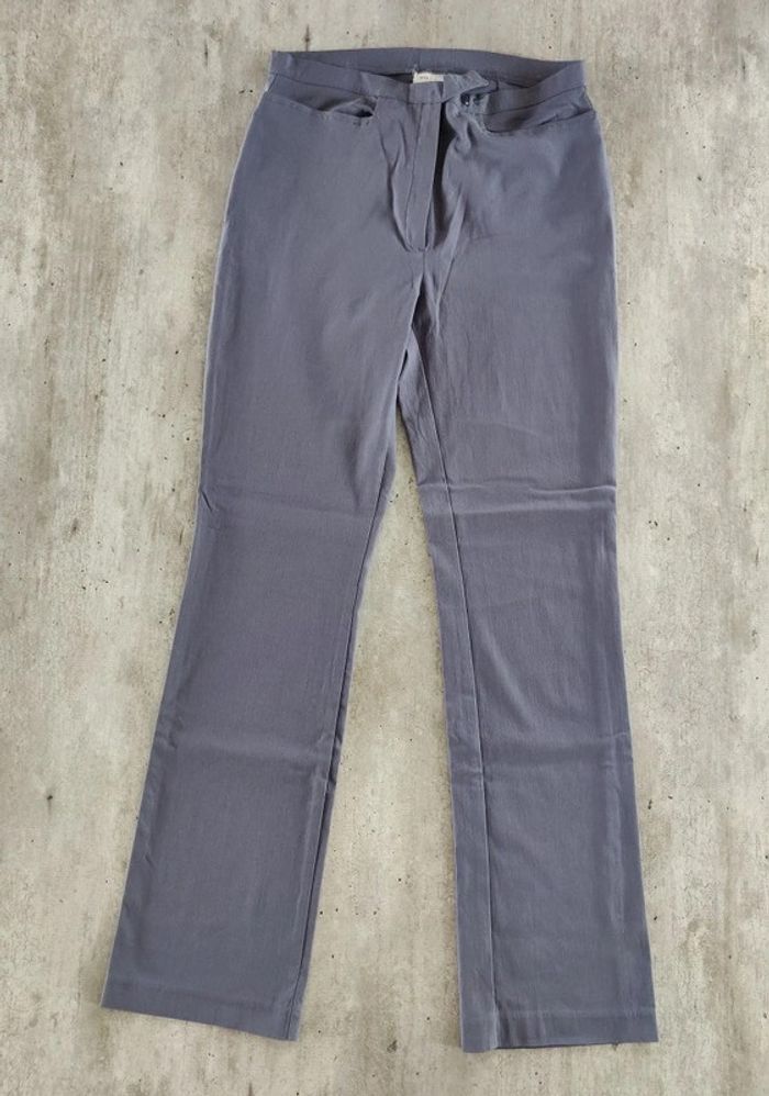 Pantalon gris 40