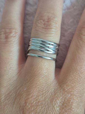 Jolie bague bandeau en acier