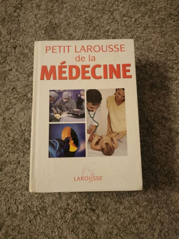 Petit larousse de la médecine