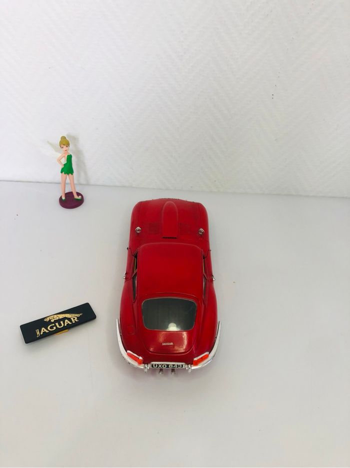 Jaguar type E rouge 1961 1/18 - photo numéro 4