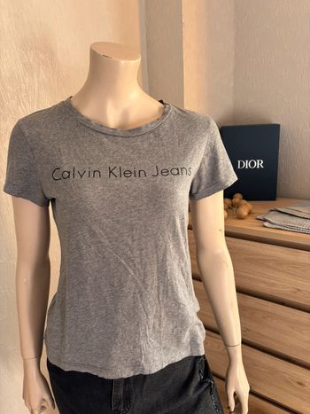 T shirt Calvin Klein gris