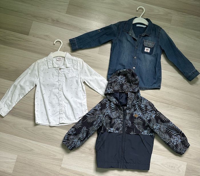 Lot 3 ans garçon 1 coupe vent & 2 chemises