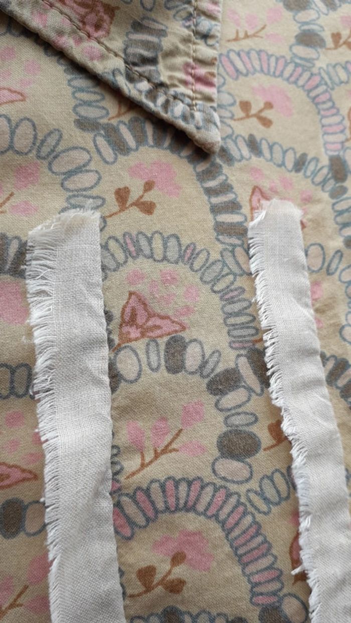 Chemisier cintré avec de nombreux détails - photo numéro 3