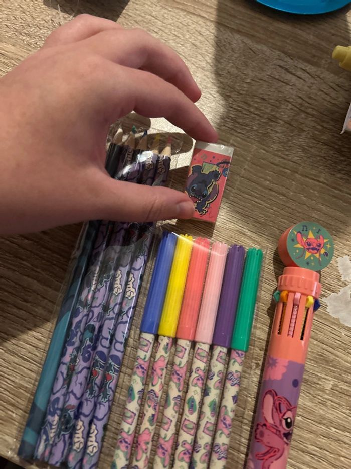 Lot fourniture scolaire stitch - photo numéro 2
