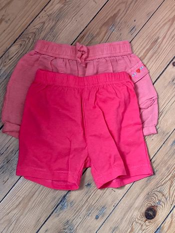 Lot de 2 shorts 12 mois