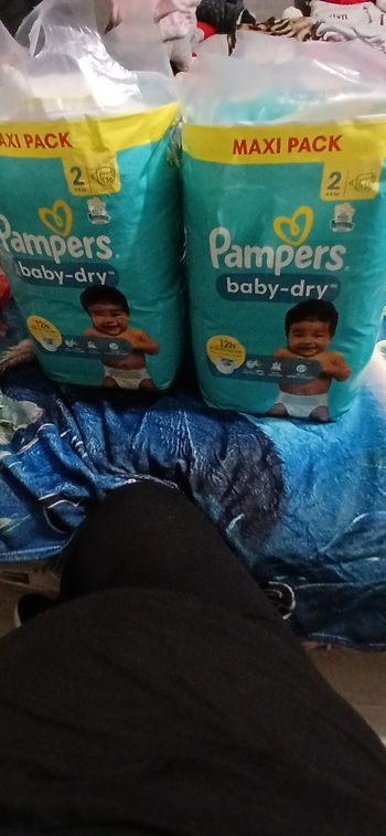 Couche pampers taille 2 
