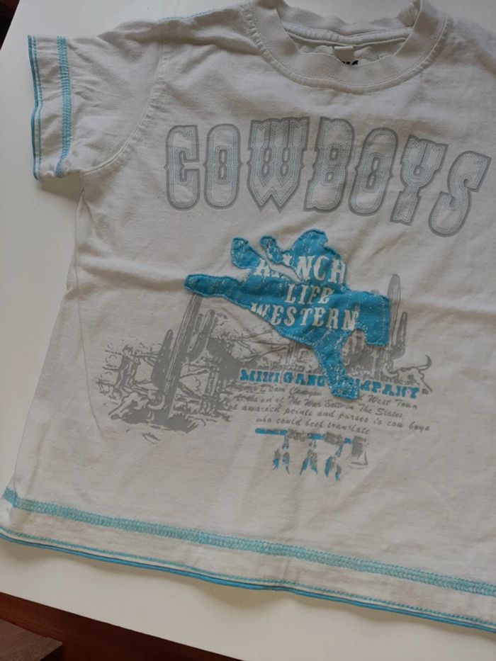 T-shirt manches courtes taille 26 mois - photo numéro 2