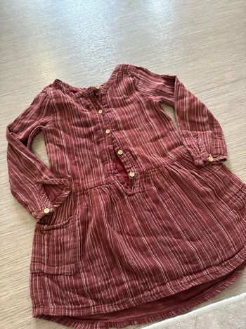 Robe en bon état générale 4 ans