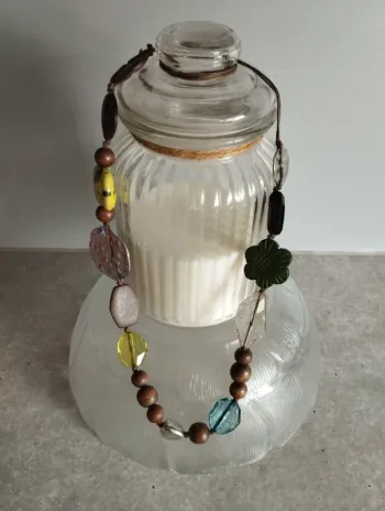 Collier vert bleu marron