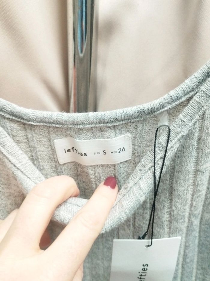 Lot de 8 tops/débardeurs taille S - photo numéro 5