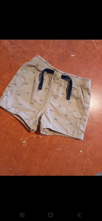 Short bébé taille 12 mois