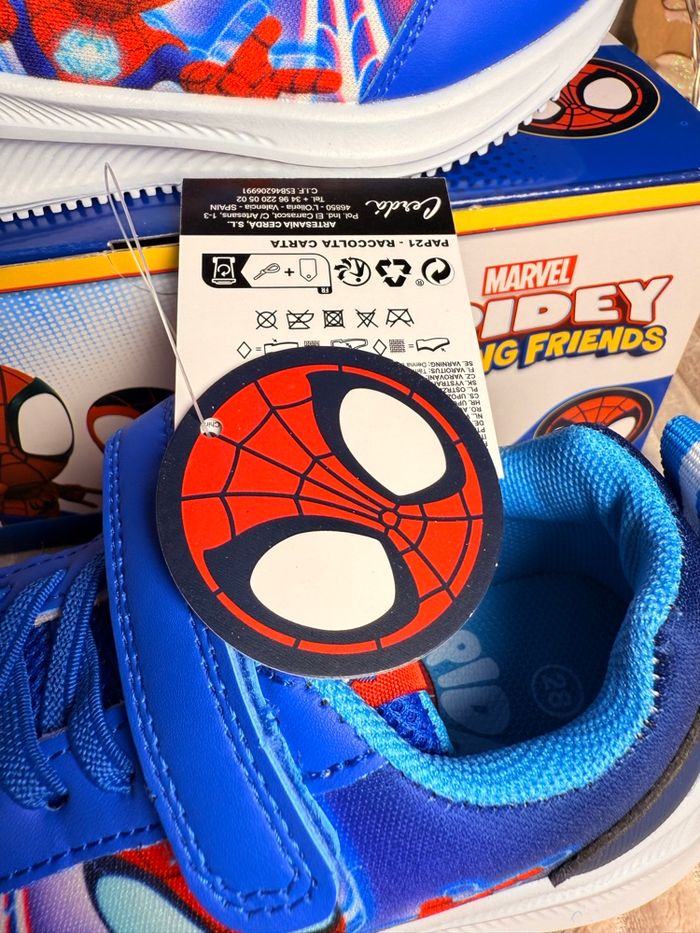 Basket Spidey et ces amies - photo numéro 5