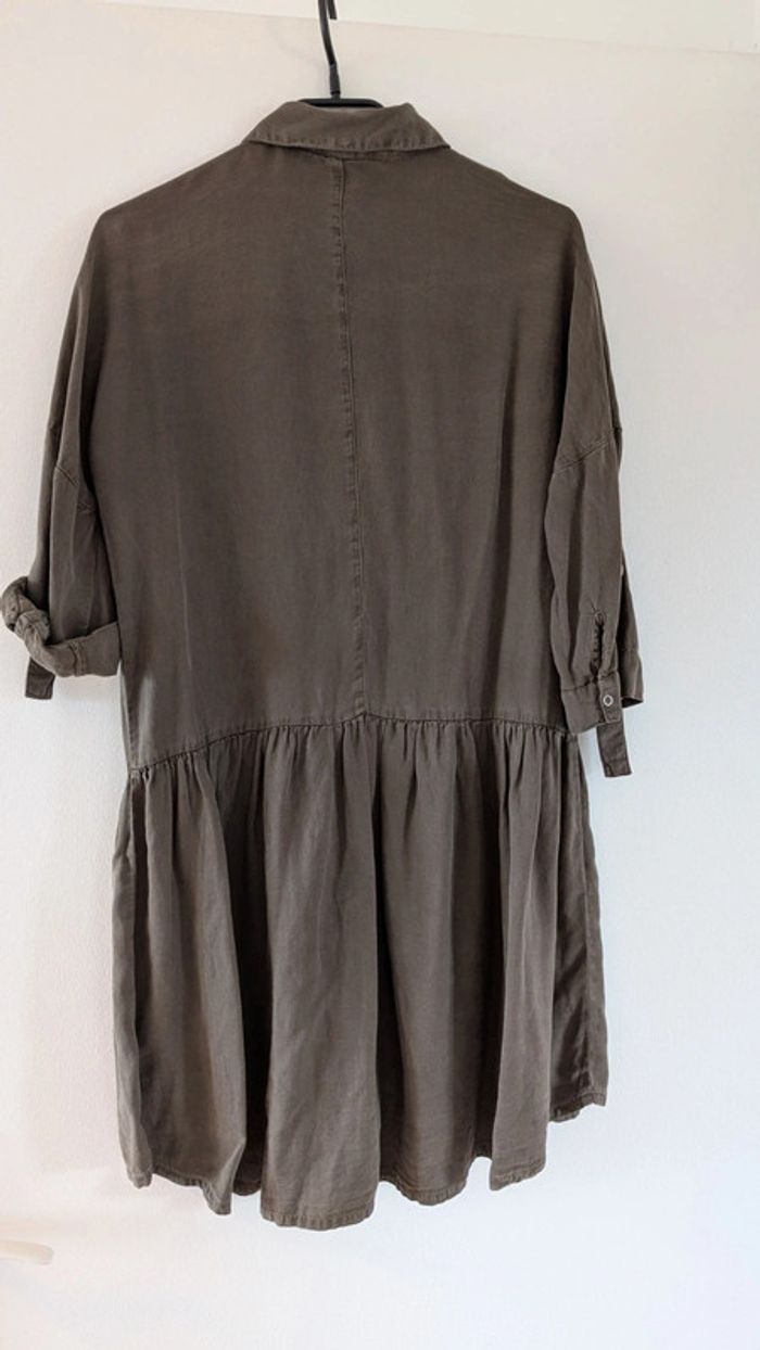 Robe légère kaki - photo numéro 2
