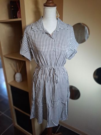 Robe vichy grise neuve étiquetée