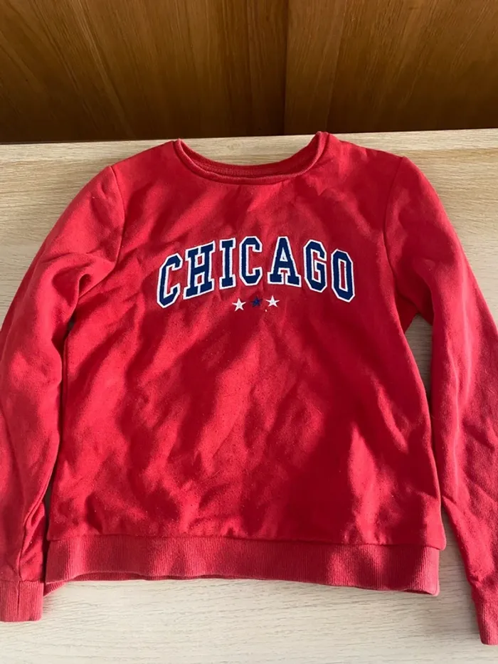 Pull fille 8 ans Disney princesse belle bête beauty beast Chicago Minnie Mouse 80s - photo numéro 6