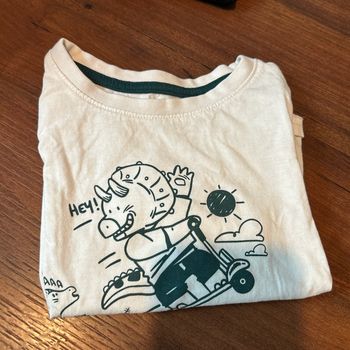Tee shirts
