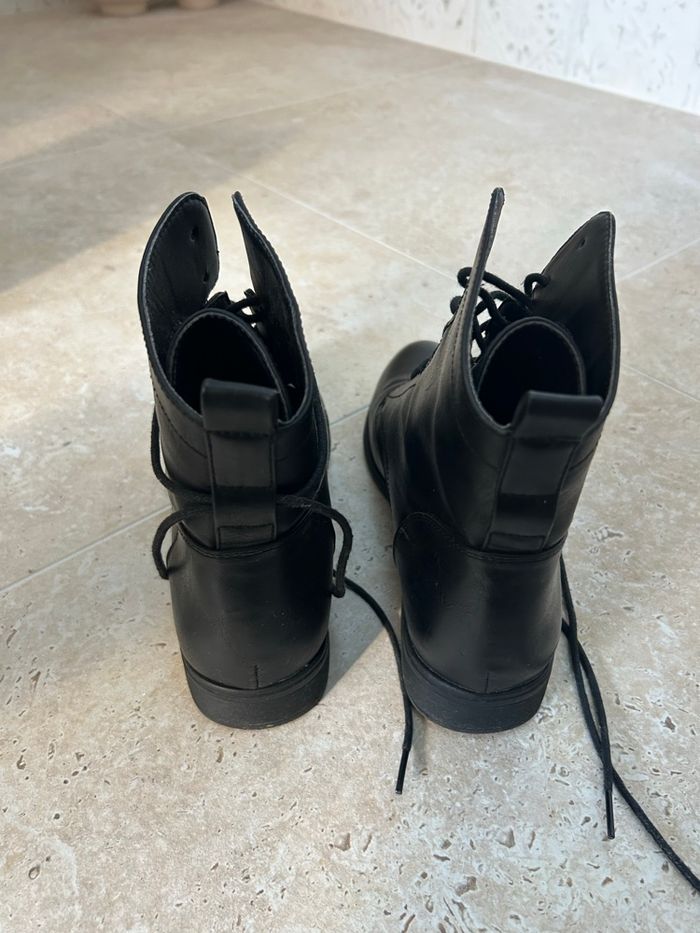 Bottine noire - photo numéro 3