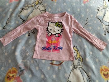 T-shirt hello kitty 2 ans
