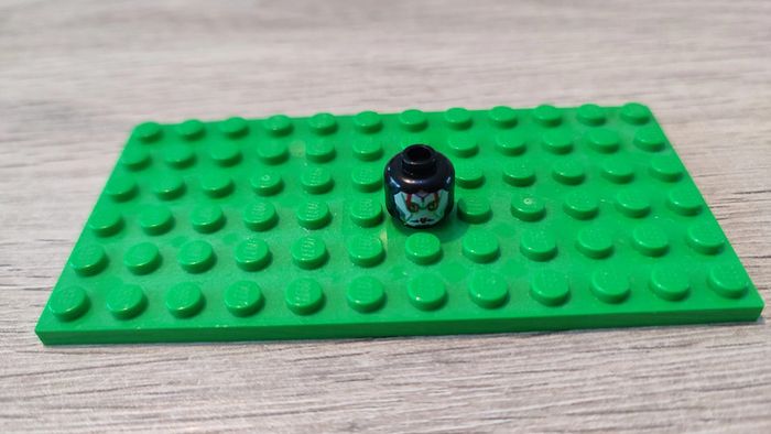 Figurine tête femelle extraterrestre double face avec visage blanc 6218203 pièce détachée Lego #C06 - photo numéro 2