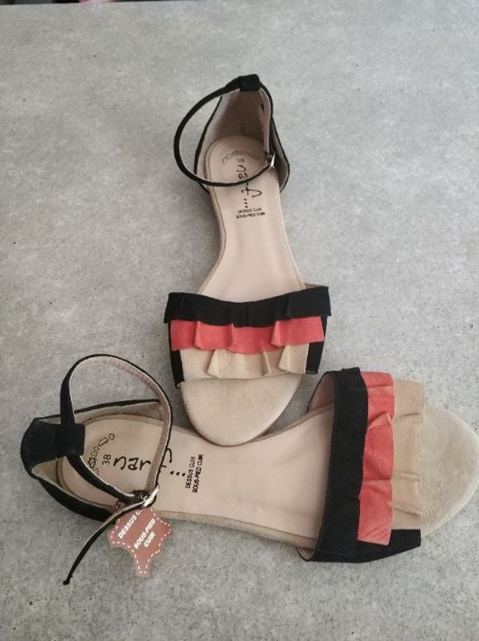 Sandales