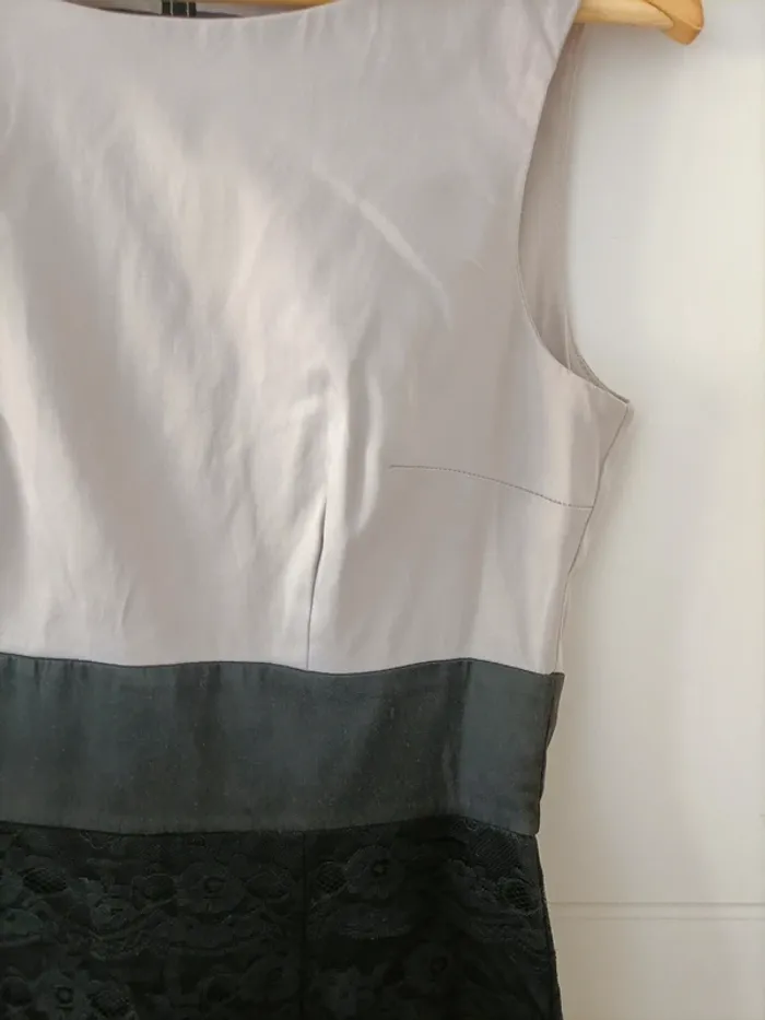 Robe de soirée élégante en dentelle - photo numéro 6