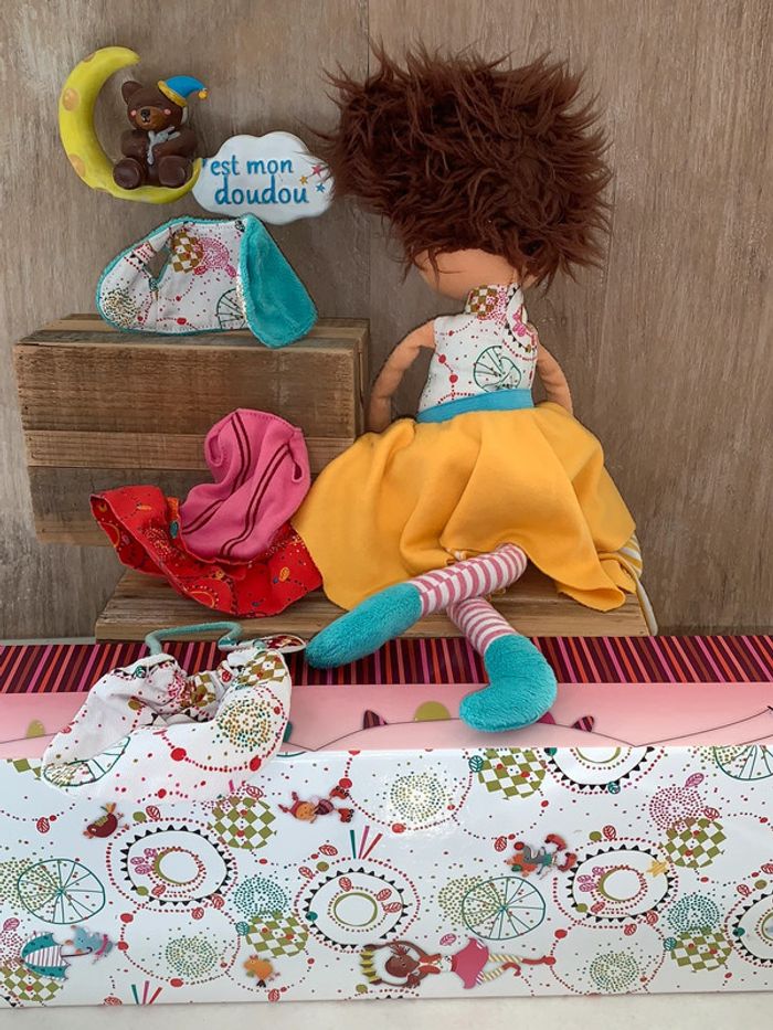 LL17 doudou poupée Mona 👧🏻 lilliputiens - photo numéro 2