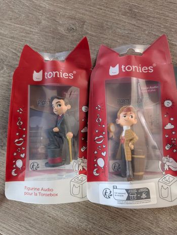 Lot tonies 