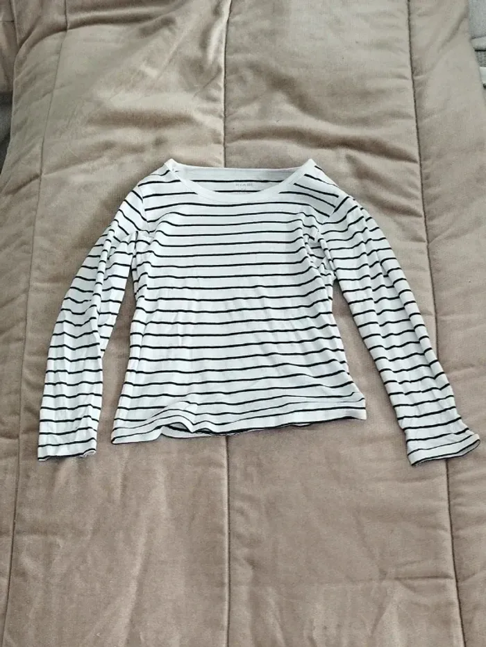 Sous-pull kiabi fille 8 ans  7528773146 - photo numéro 2