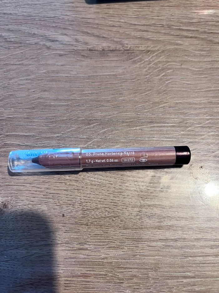 Crayon 2 en1 fard et liner - photo numéro 2