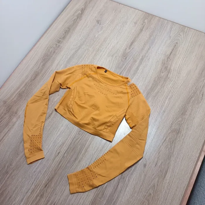Hauts gymshark femme s teeshirt manche longue jaune moutarde - photo numéro 2