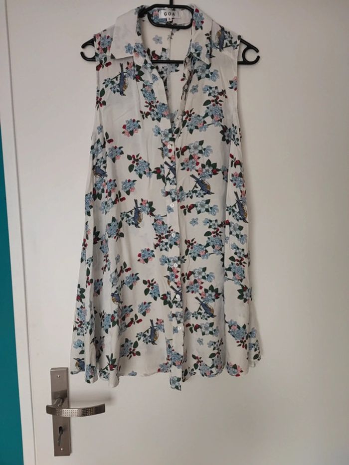 Chemise longue sans manche taille S