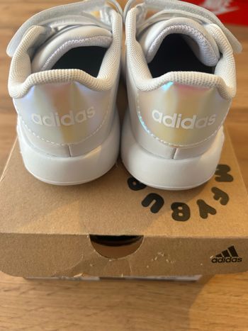 Basket Adidas fille 