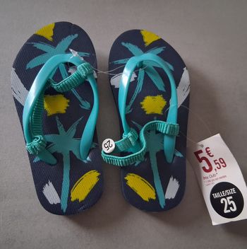 Tong claquette taille 25