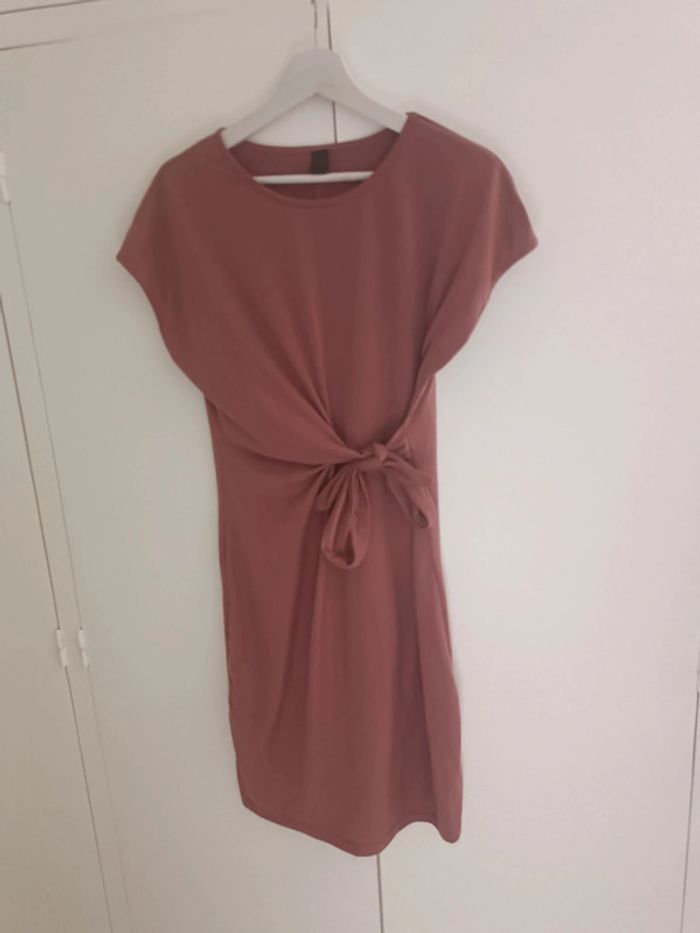 Robe rose avec noeud - taille S - SHEIN - photo numéro 2