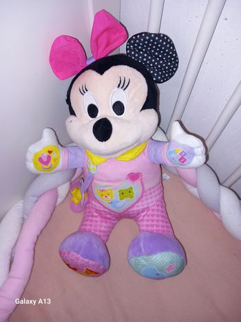 Peluche musical minnie