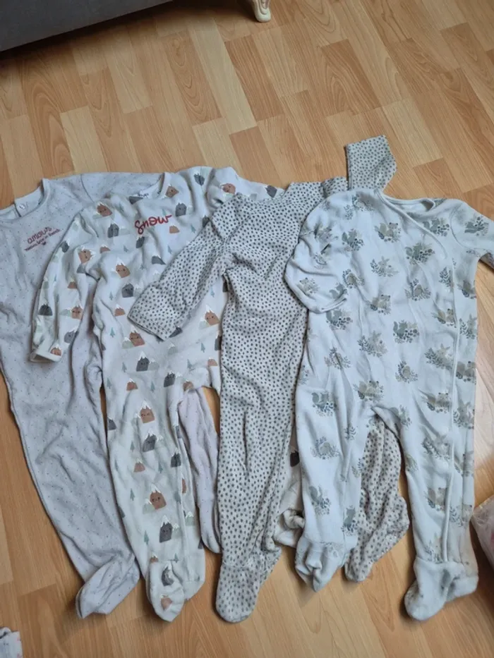 Lot de 4 pyjamas 36 mois