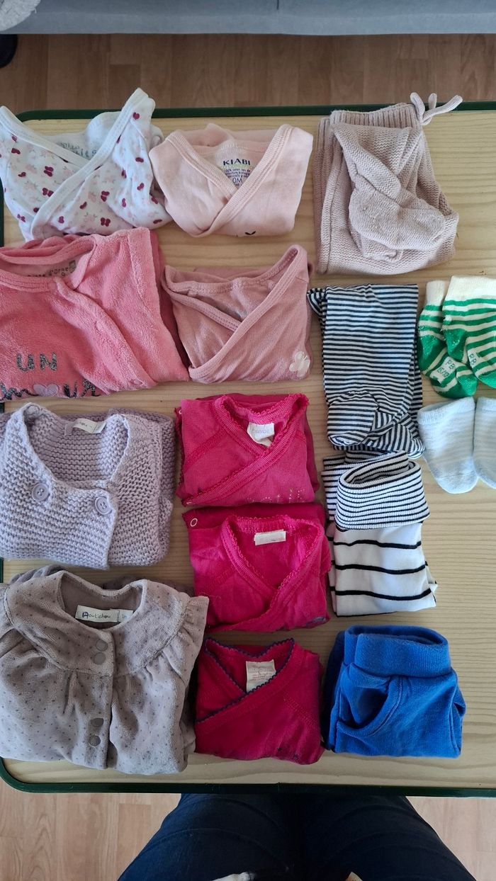 Lot bébé fille 1 mois