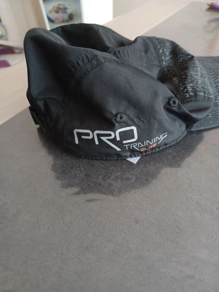 Casquette umbro - photo numéro 4